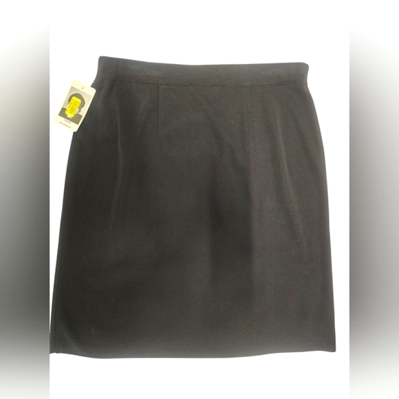 Misook Dresses & Skirts - NWT Misook Black‎ Knit Skirt Size XL